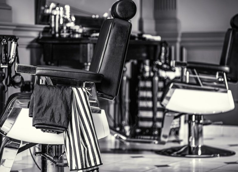 Coiffeur homme et barbier près de Paris