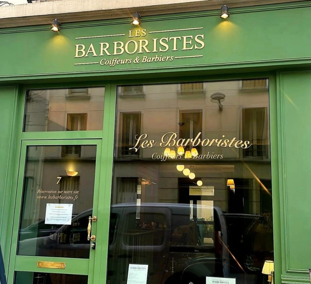 afe8fbf7-7a07-4c19-910c- d79b6c1a314e Vitrine Les Barboristes près de Paris
